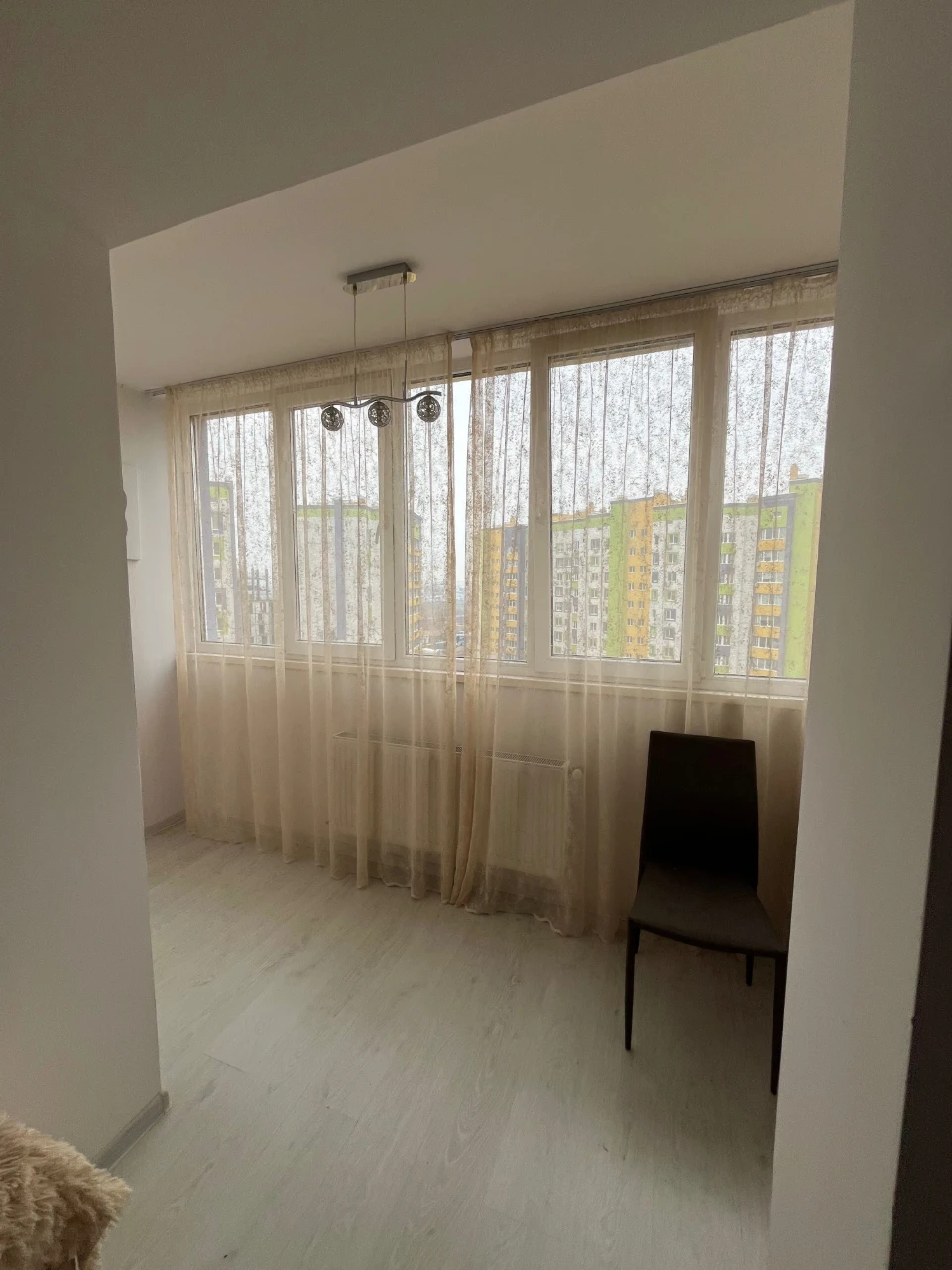 Продаж 1к квартири 38кв м, ЖК Щасливий, 300м Київ