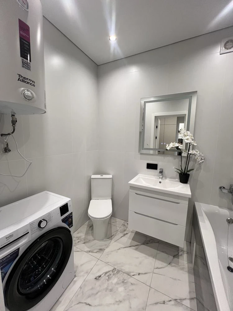 One-bedroom apartment in ЖК Атмосфера area of 42.1 m2 on the 10th