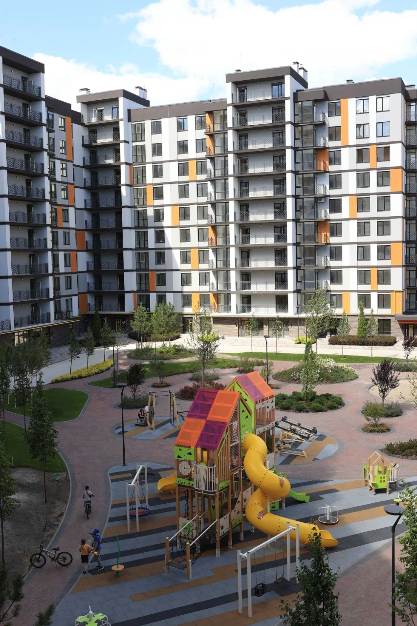 Продажа готовой квартиры в Атмосфере (39 м.кв., 2 этаж)