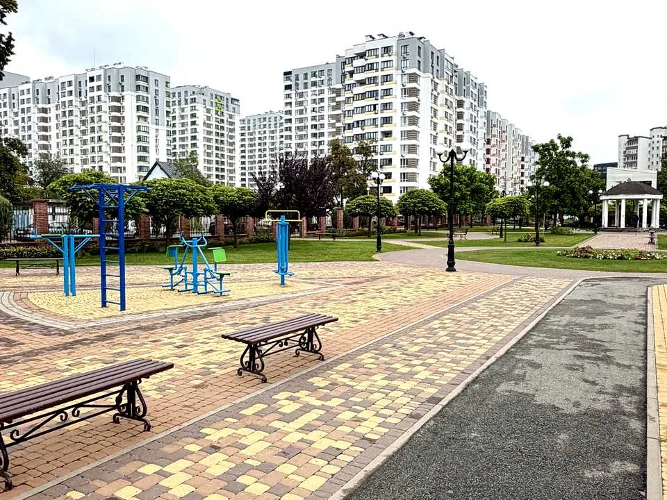 Квартира. Вишневе, Кузьми Скрябіна вул.