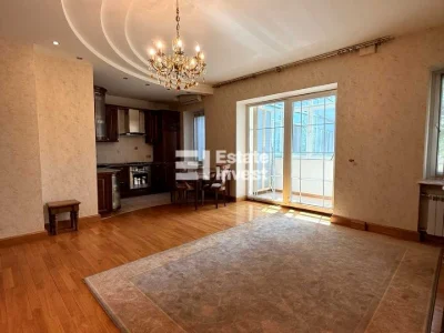 Apartment. Kharkiv, Nezalezhnosti ave. (Pravdy), 5 (p1-p8)