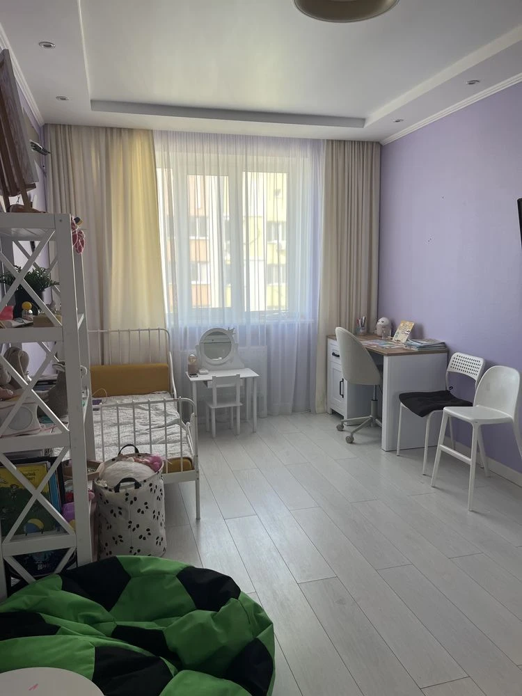 Продам квартиру в жилом районе Софиевская Борщагивка, ул.