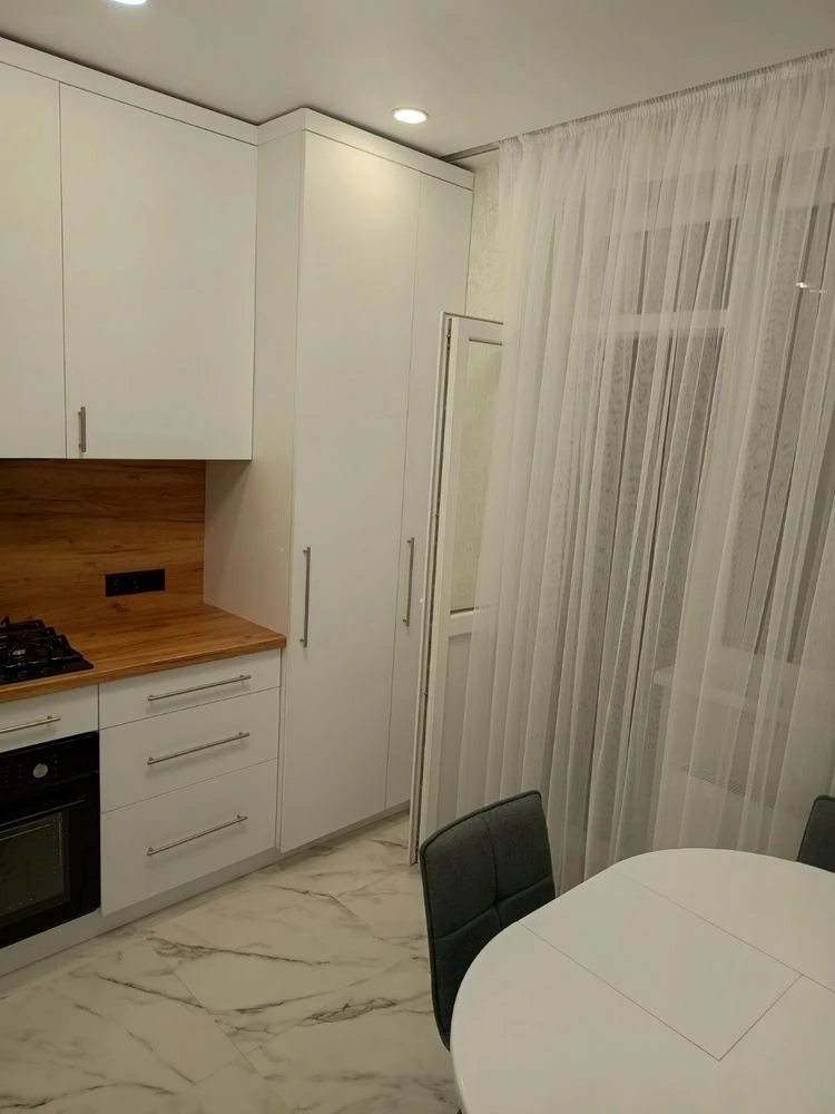 1-к квартира 37,7 м², ЖК «Вишневі сади», ремонт, техніка, пе