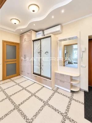 Продаж квартири в ЖК "Акварелі -1", з ремонтом, меблями та технікою