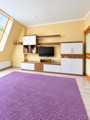 Продаж квартири в ЖК "Акварелі -1", з ремонтом, меблями та технікою