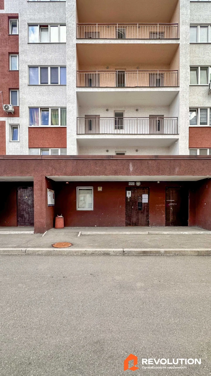 БЕЗ % Продаж 1к квартири з новим ремонтом 40 м2 СОФІЇВСЬКА Б