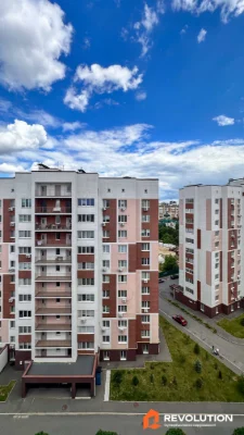 БЕЗ % Продаж 1к квартири з новим ремонтом 40 м2 СОФІЇВСЬКА Б
