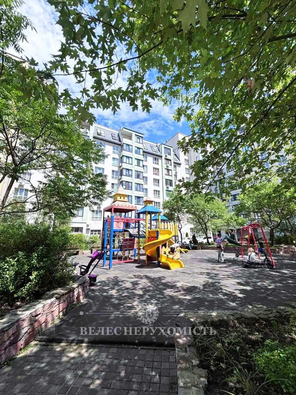 Продаж 3-кімнатної квартири, Леся Українки 74В, ЖК Акварелі 1