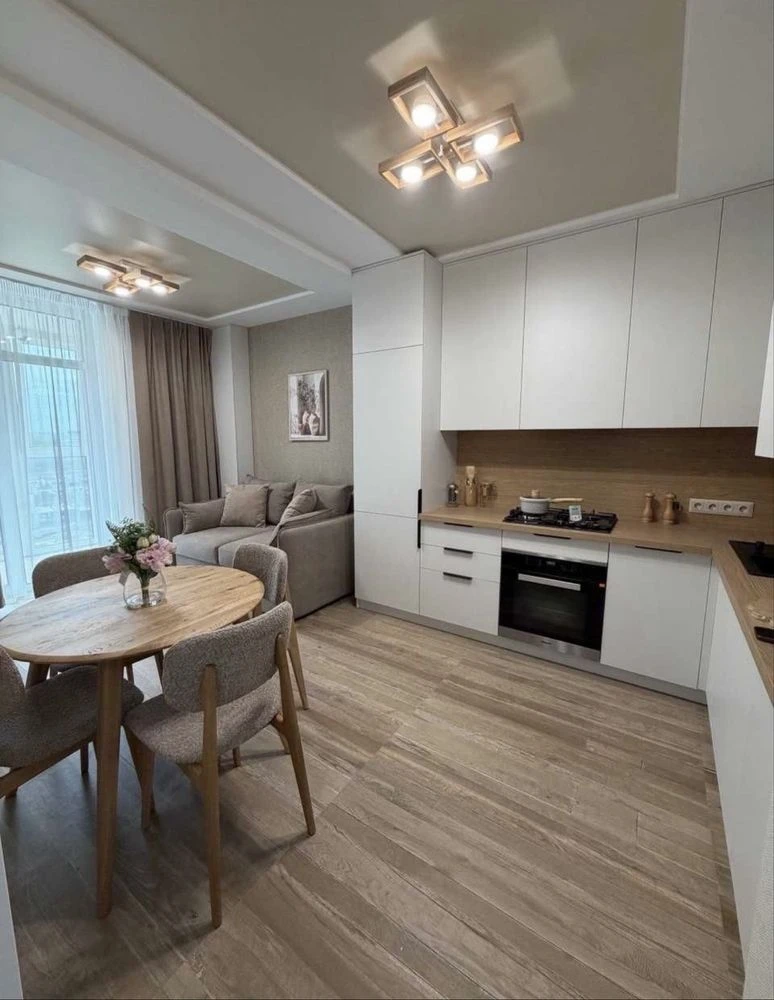 Продам 1к квартиру в Вишневому.ЖК Wellspringg+ комора . Без