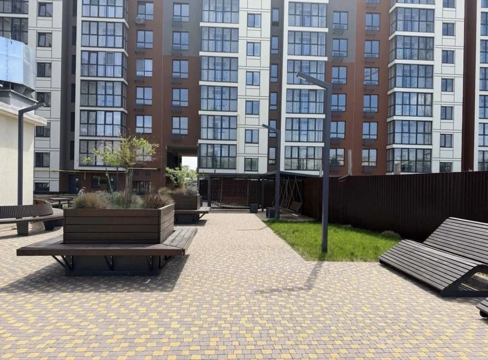 Продам 1к квартиру в Вишневому.ЖК Wellspringg+ комора . Без