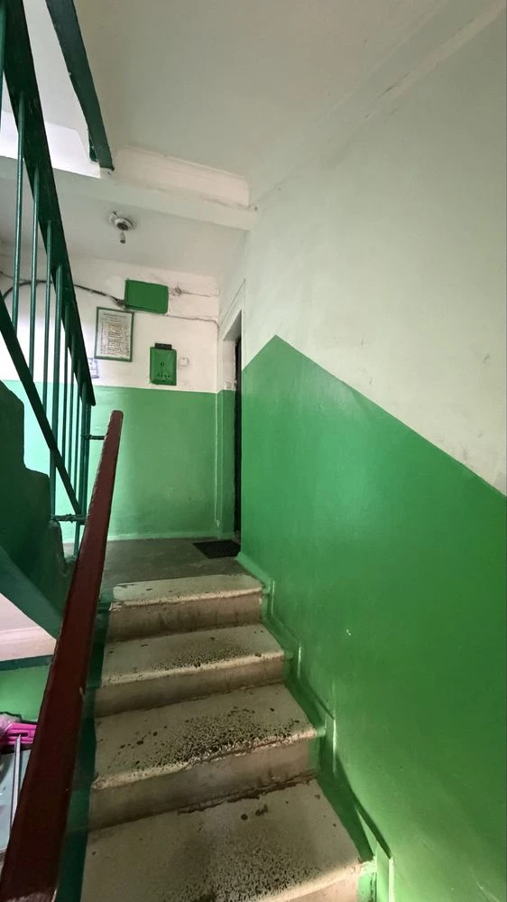 Продается 1-комнатная квартира в Вишневом, на первом этаже, фасад
