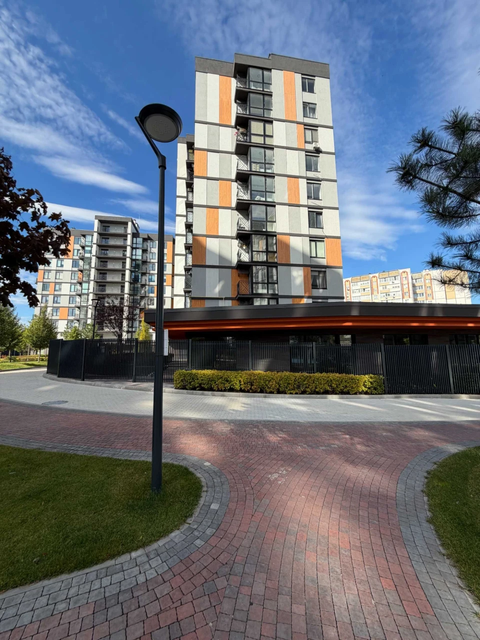 Продается 1-комнатная квартира с ремонтом, прекрасный вид