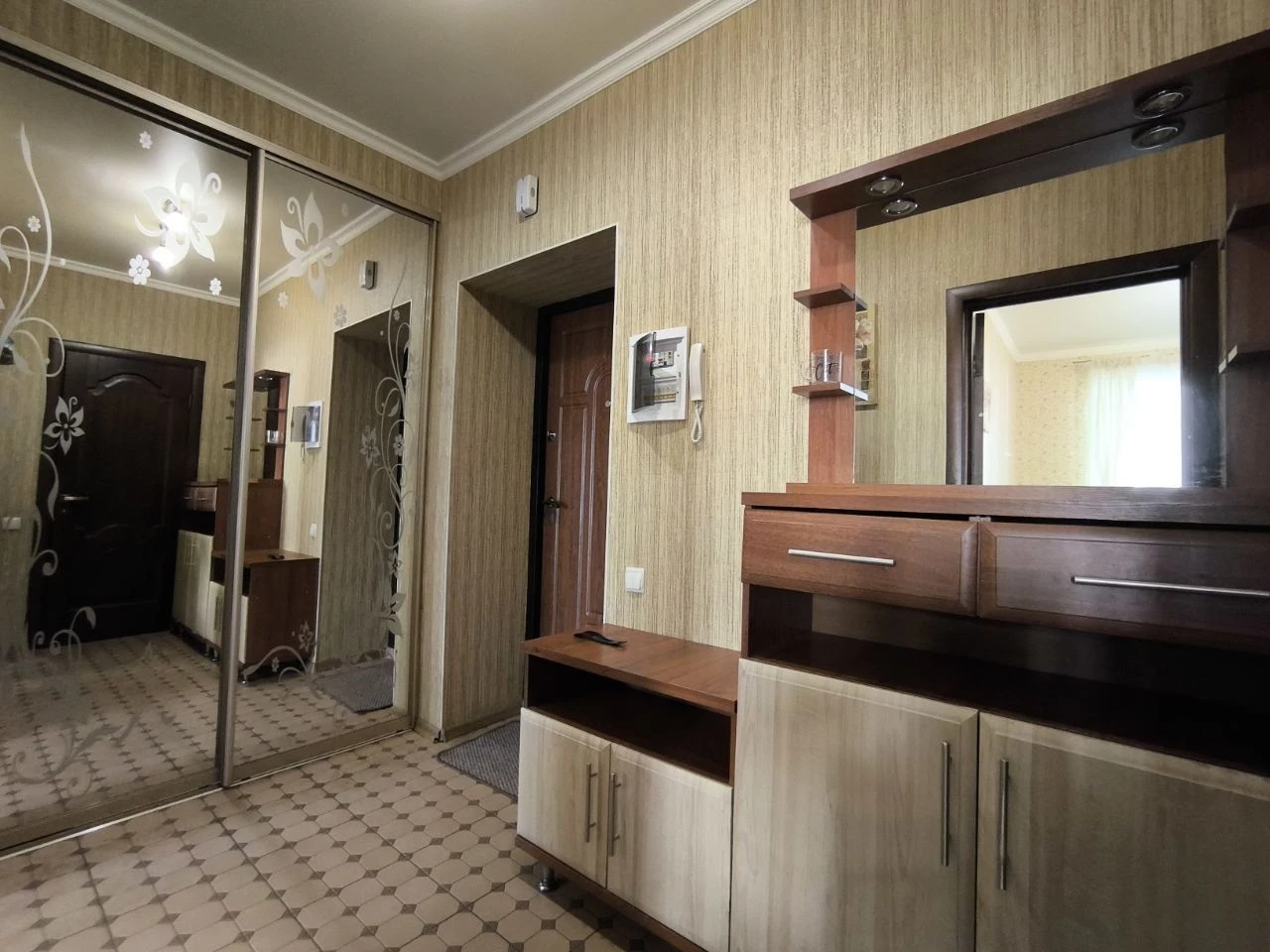 Продаж 1-кімнатної 44 м² в ЖК "Акварели-1" | вулиця Леси України, 74А