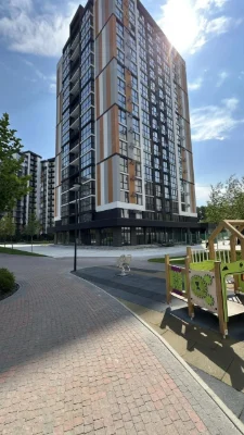 Продаж квартири в ЖК "Атмосфера", Вишневе. Центр.