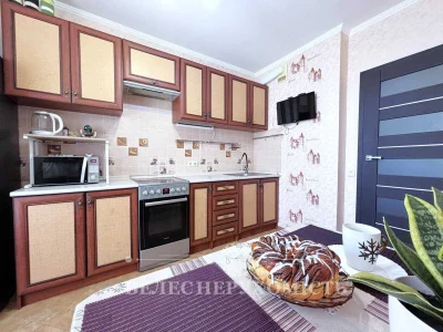 Без комиссии Продажа 3 квартир в ЖК Акварель 1, ул. Леси Украины