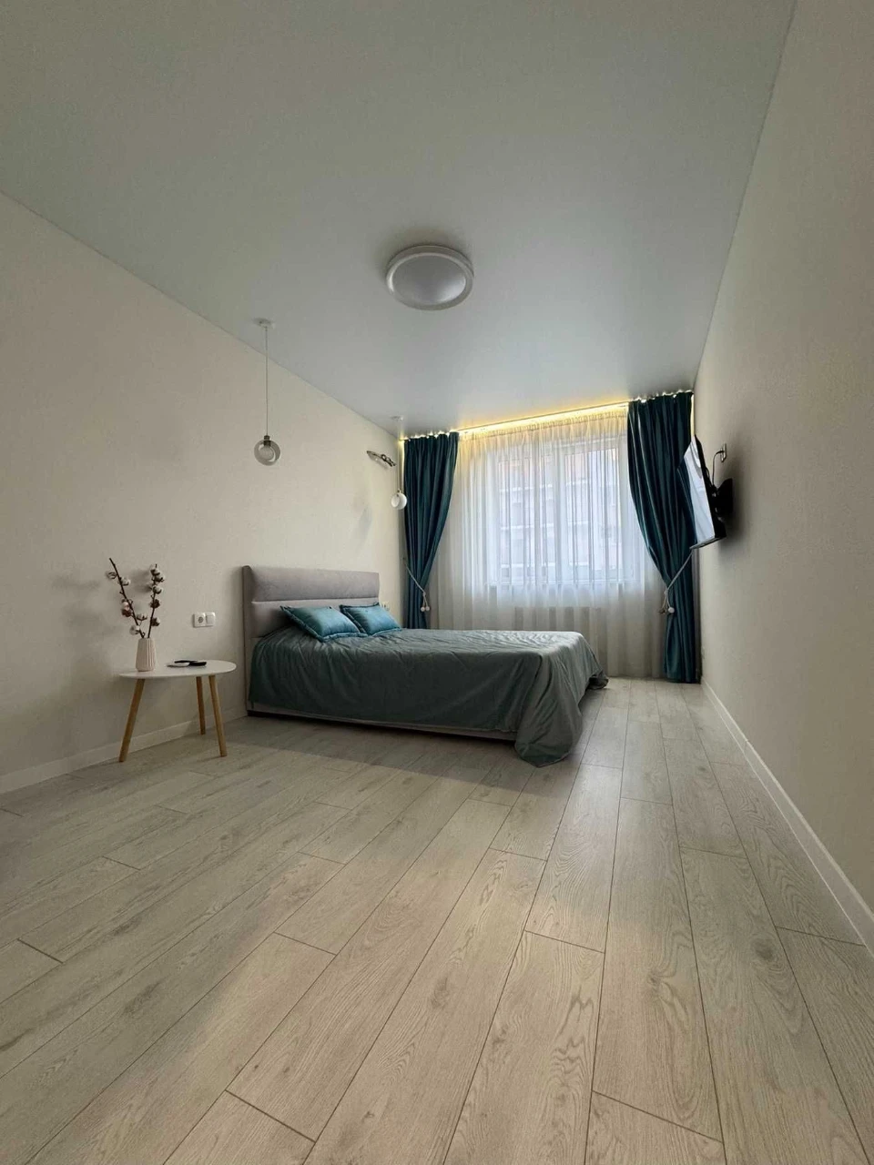 Продаж стильної 1к квартири 40 м² у Вишневому — вул. Святоши