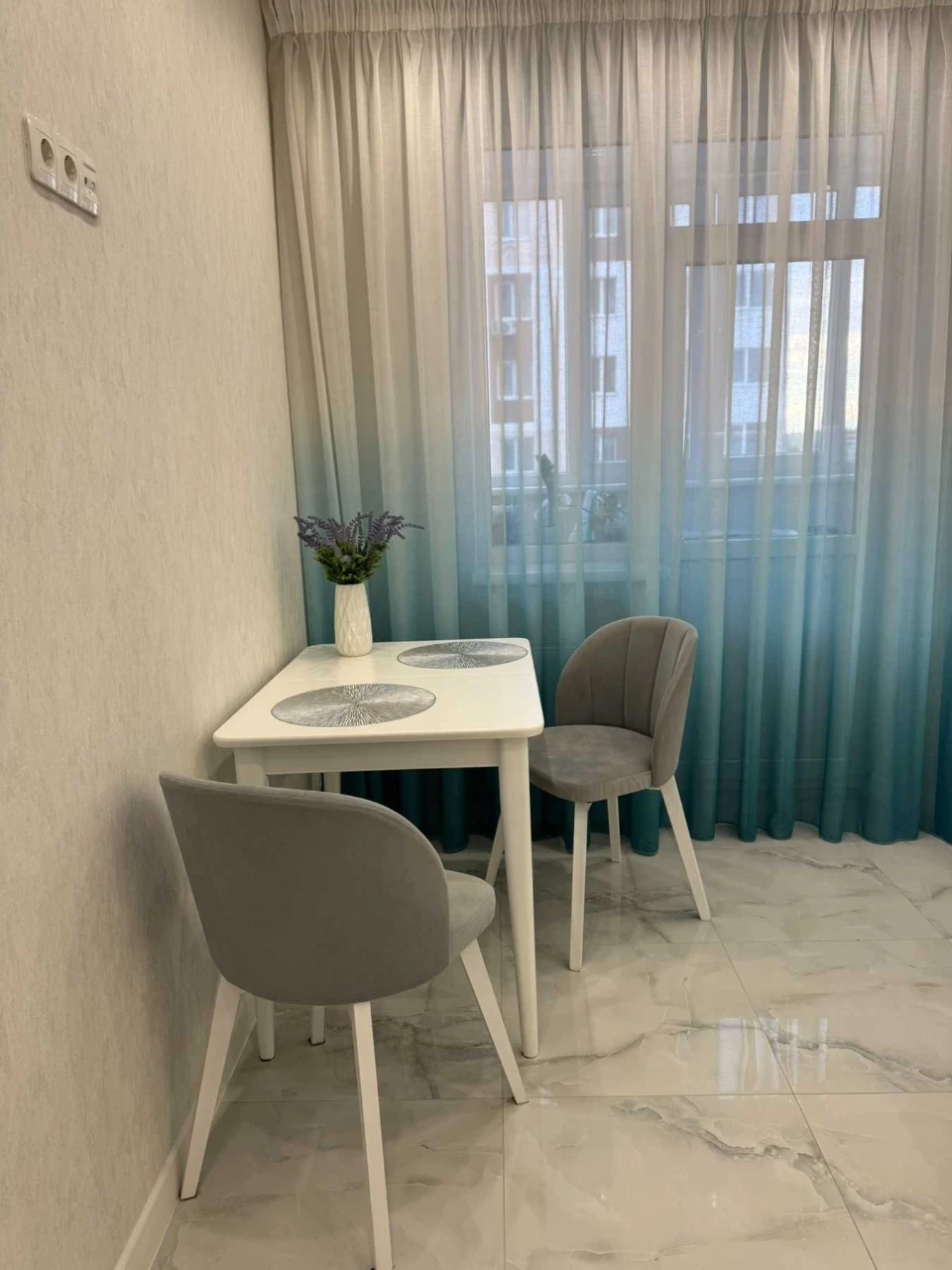 Продаж стильної 1к квартири 40 м² у Вишневому — вул. Святоши