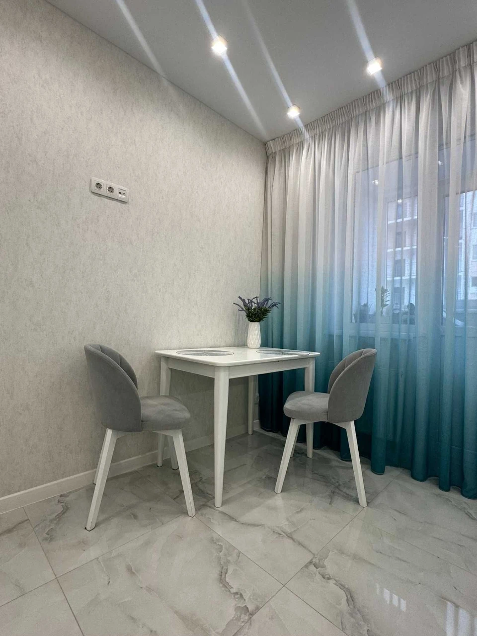 Продаж стильної 1к квартири 40 м² у Вишневому — вул. Святоши