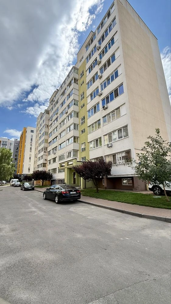 Продається однокімнатна квартира 40 м² Газ, газове опалення + кладова