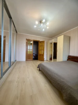 4-room apartment 79.4 sq m with renovation, center of Vyshnove
