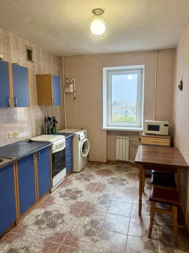 4-room apartment 79.4 sq m with renovation, center of Vyshnove