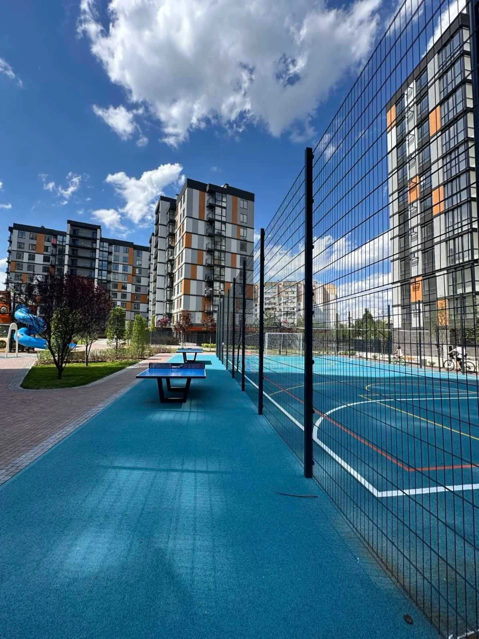 Продажа 2-комнатной квартиры в ЖК «Атмосфера», в центре г. Вишневого