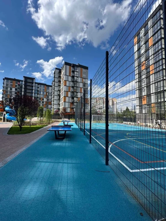 Продаж 2-кімнатної квартири в ЖК «Атмосфера», в центрі м. Ви
