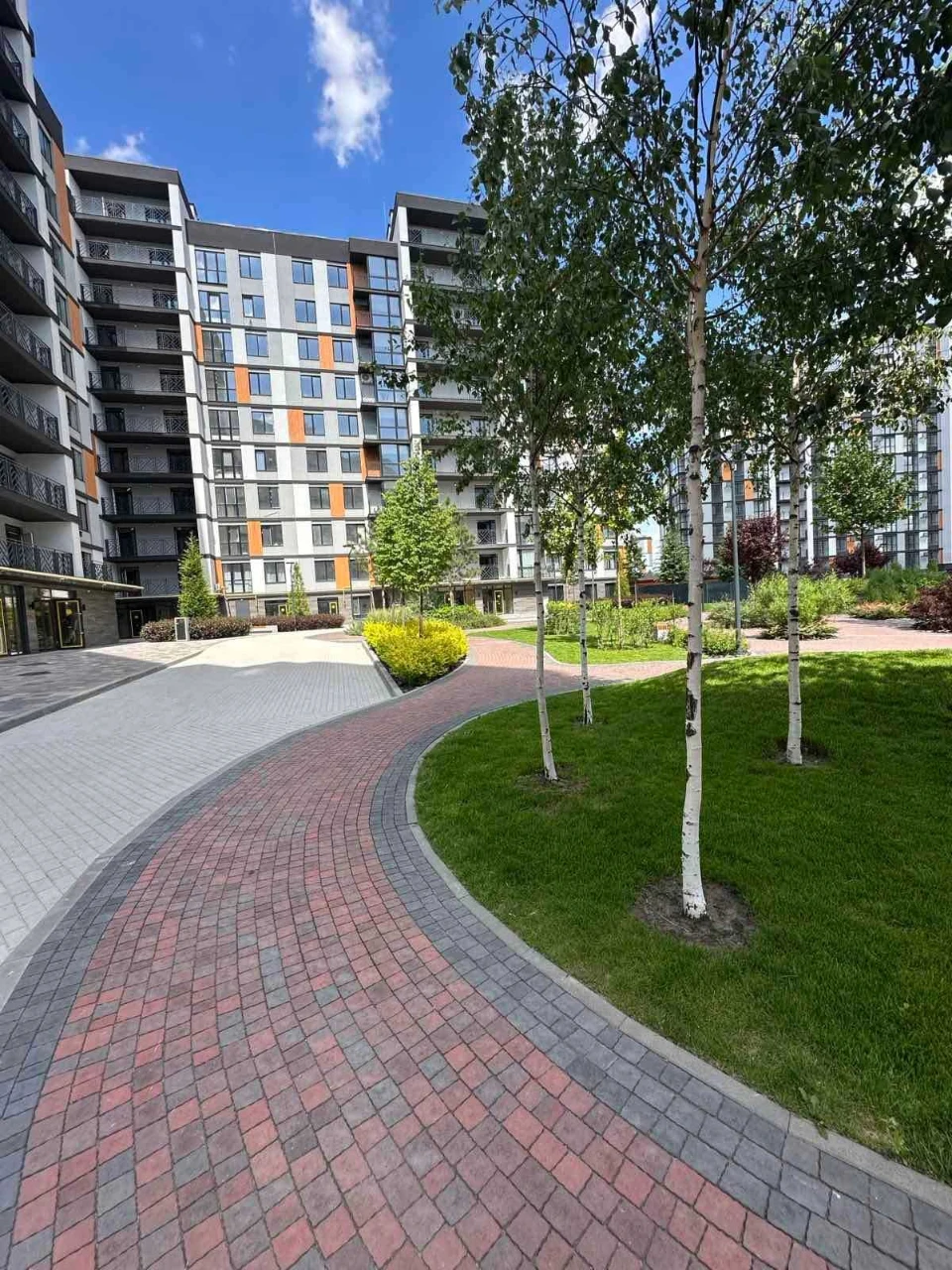 Продажа 2-комнатной квартиры в ЖК «Атмосфера», в центре г. Вишневого