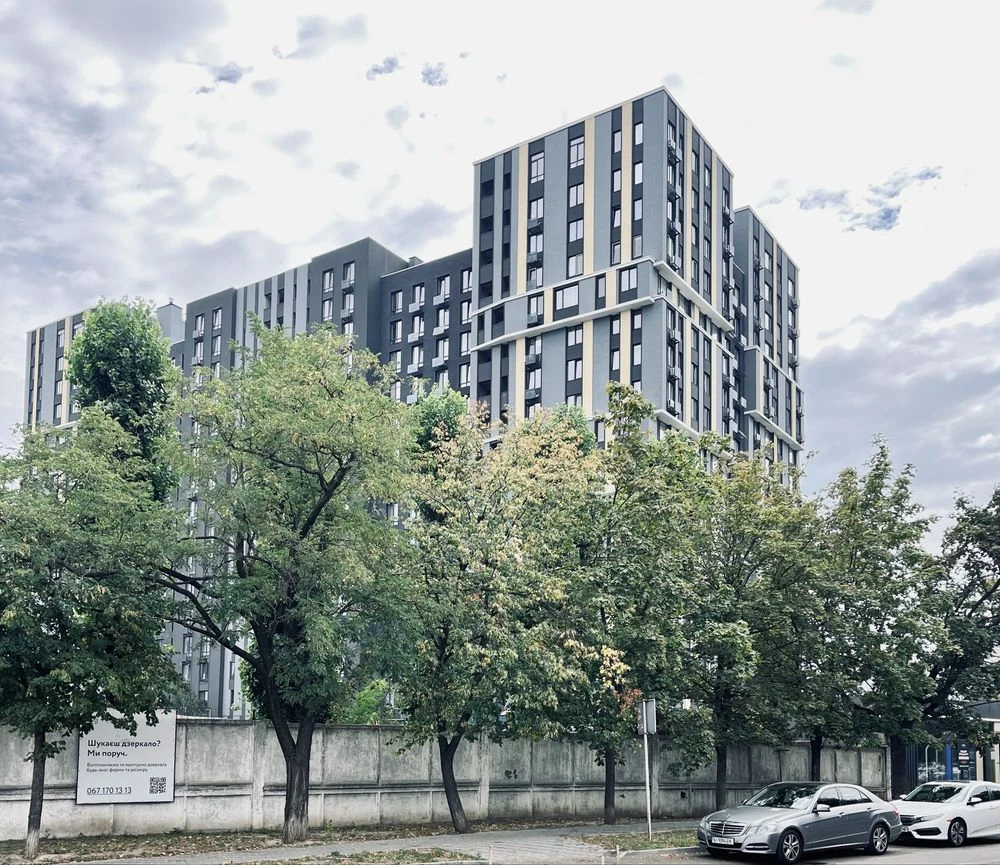 Продається 1-кімнатна квартира в ЖК "Ван Хаус" (One House) у Вишневому, центр