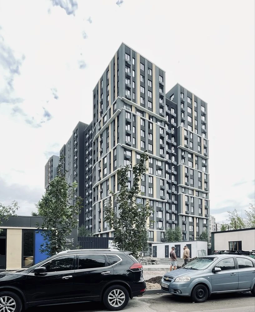 Продається 1-кімнатна квартира в ЖК "Ван Хаус" (One House) у Вишневому, центр