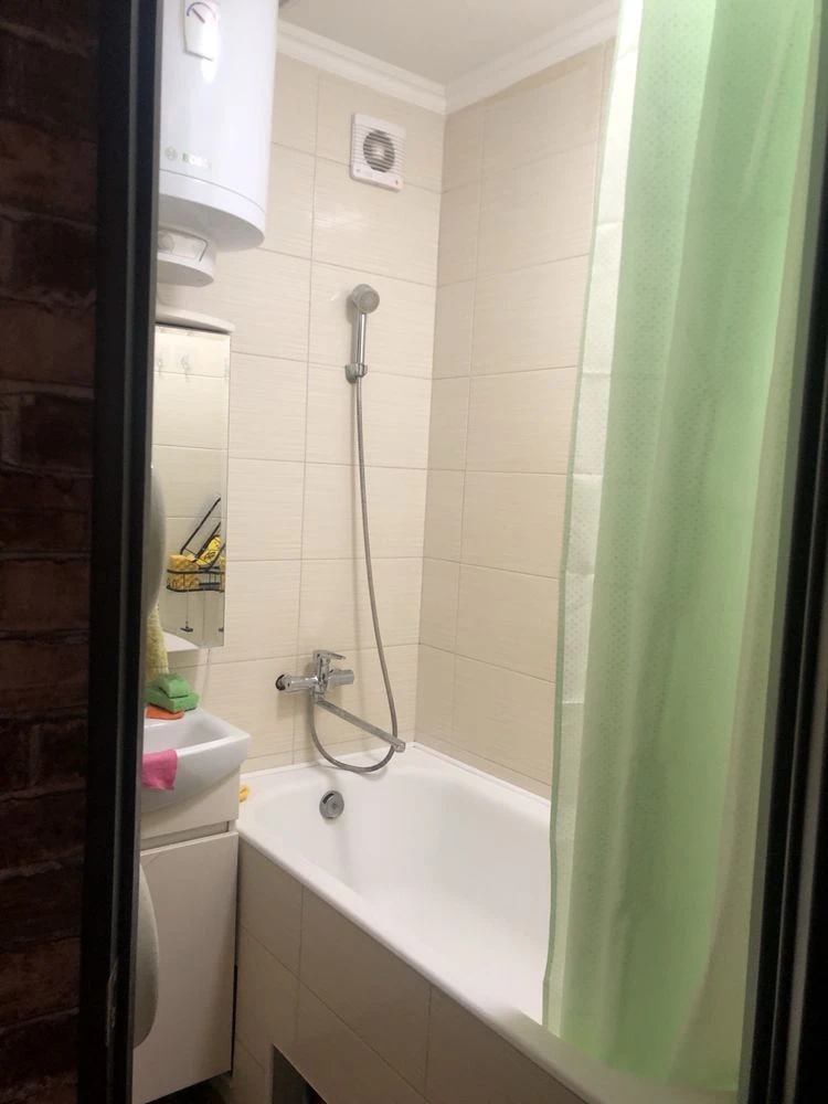 Продам 3 кімн квартиру Остапа Вишні , 4 (Европейська) Центр
