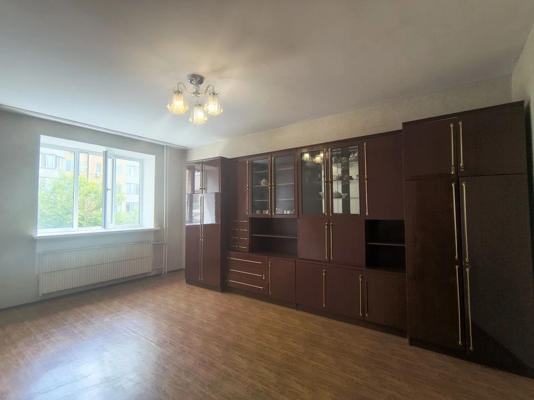 Продаж 2 кімнатної квартири 63 м2 центр Вишневого. ГАЗ.