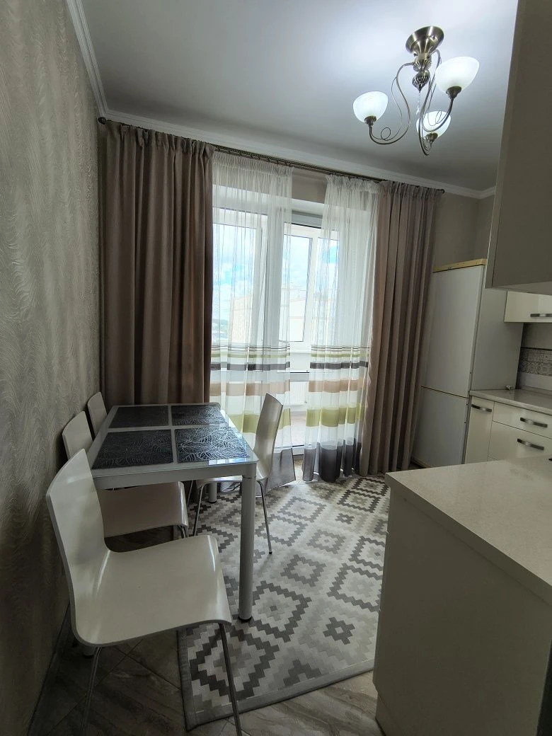 Продається квартира 42 м² в Вишневому