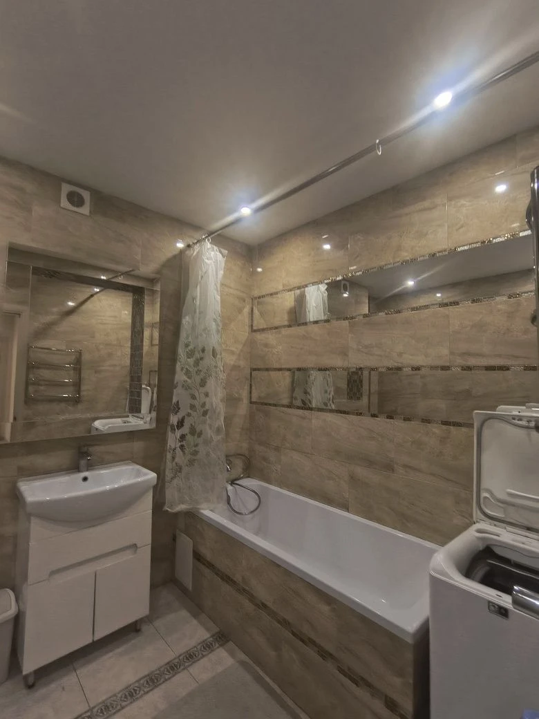 Продається квартира 42 м² в Вишневому