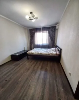 Продам 3 к. квартиру 80м2 в м. Вишневе, вул. Південна, 17