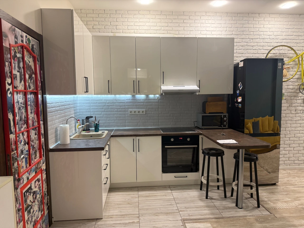 Продам квартиру ЖК Акварелі м. Вишневе