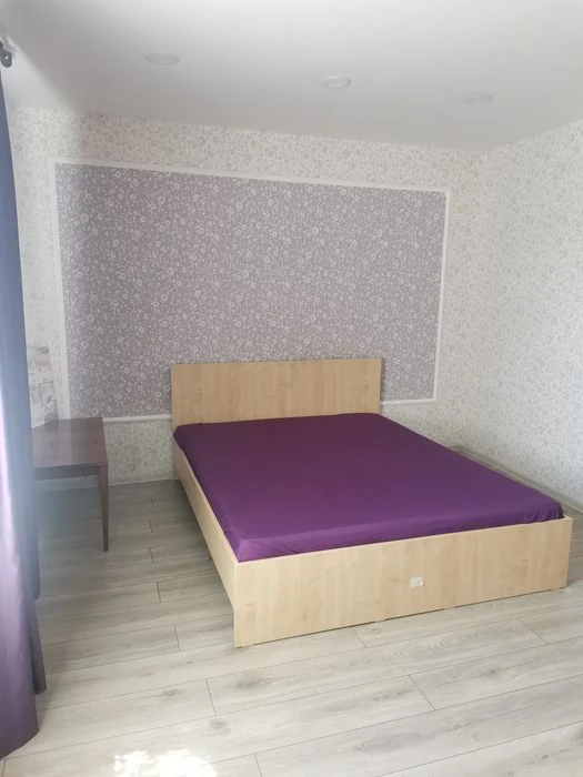 A 2-room apartment on Aerokosmicheskoe Avenue is for sale.