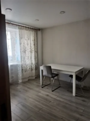 A 2-room apartment on Aerokosmicheskoe Avenue is for sale.