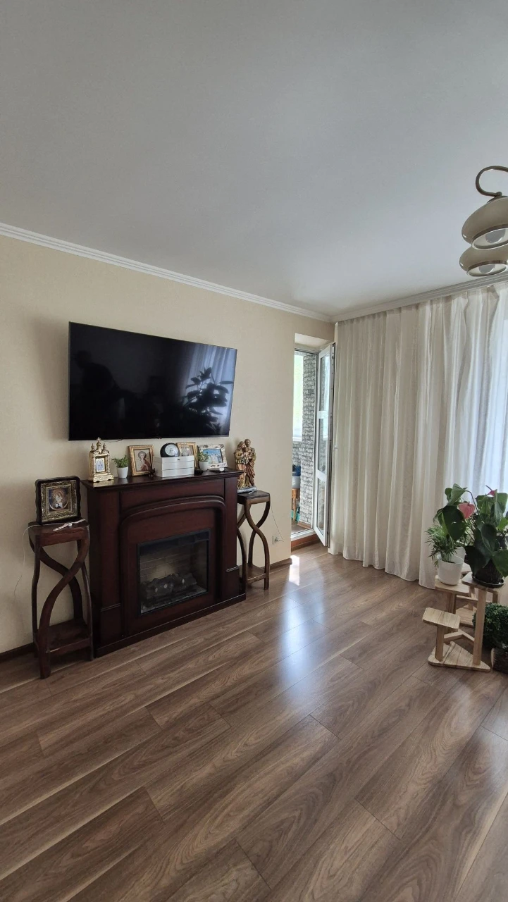 Продам 2к.квартиру Вишневе  20хв. до метро