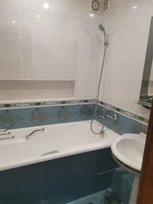 A 2-room apartment on Aerokosmicheskoe Avenue is for sale.