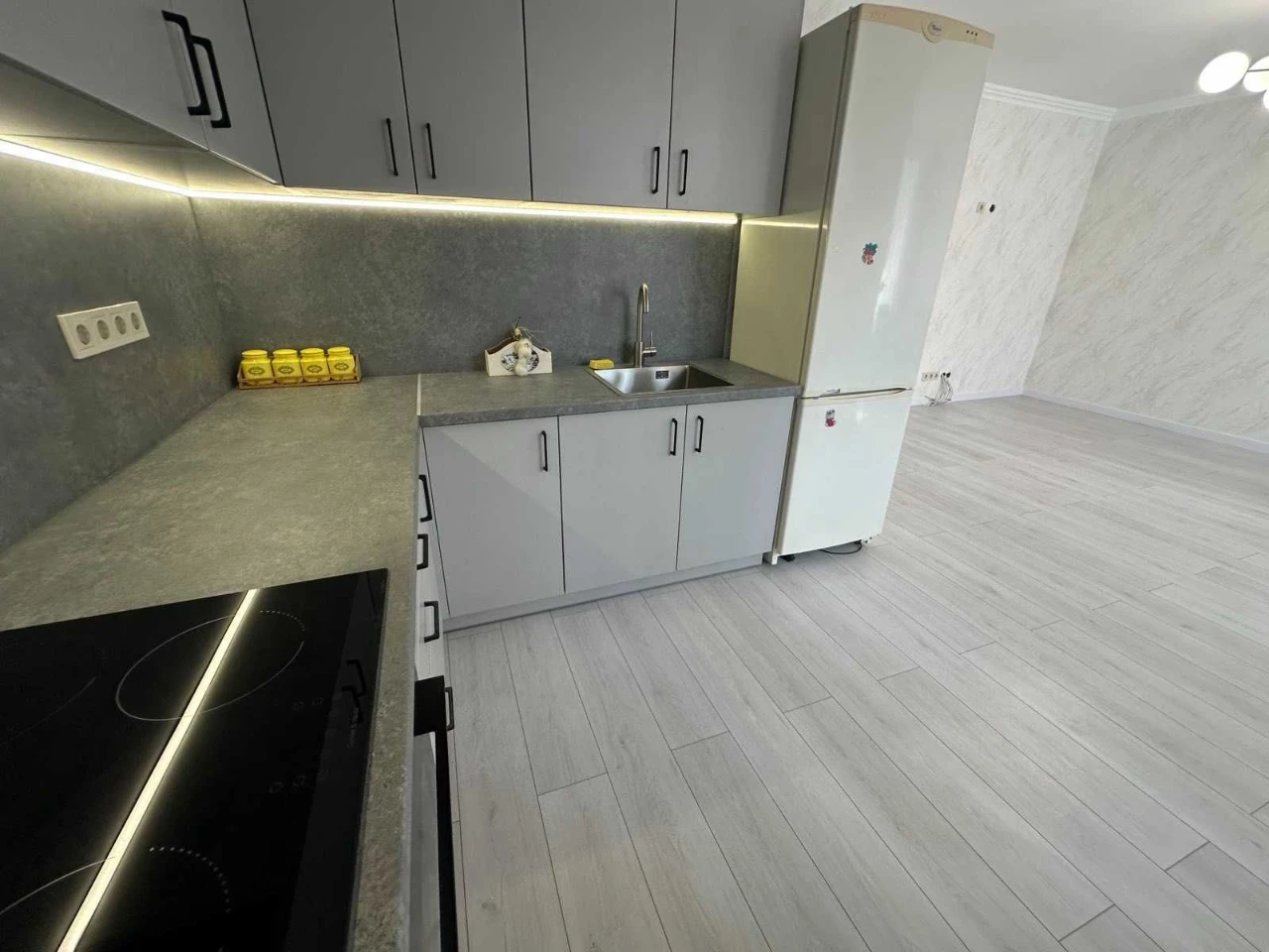 Продам  квартиру  72 кв м ЖК Городок Софіївська  Борщагівка.