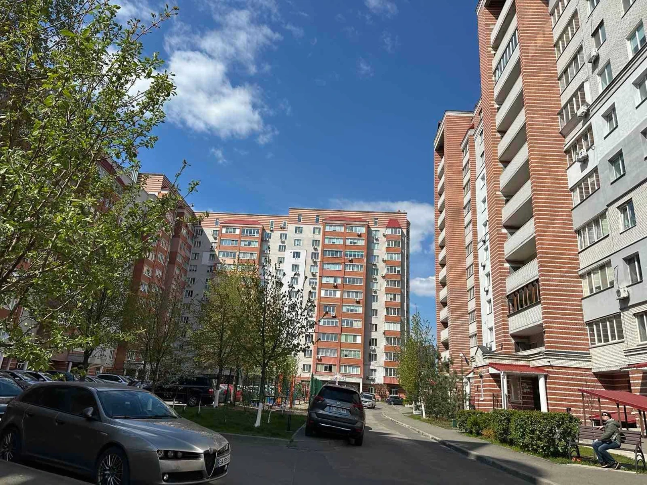 Продам  квартиру  72 кв м ЖК Городок Софіївська  Борщагівка.