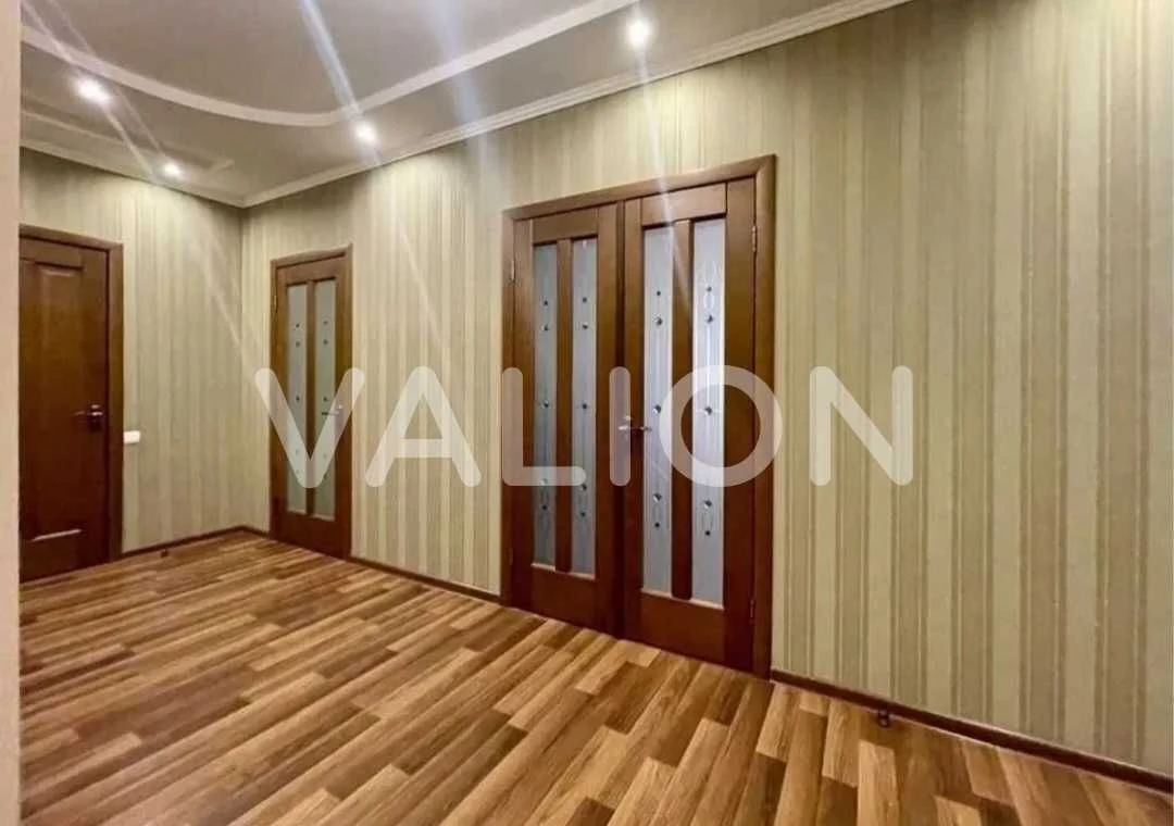 Продам 2кім.квартиру 73,6кв.м. Вишневе вул.Південна 5Б єОсел