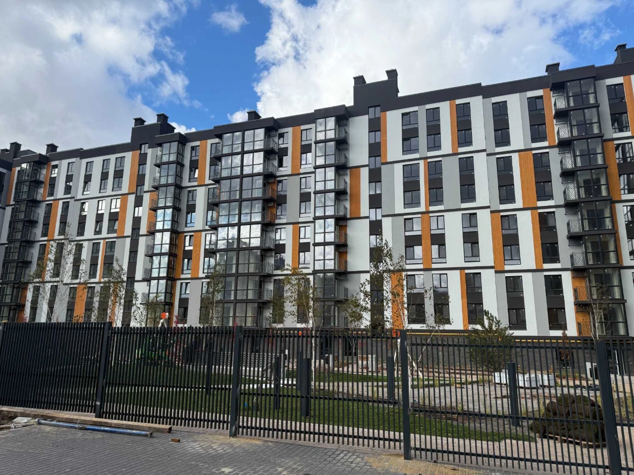 Продаж готової 1-кімнатної квартири 31 м.кв. (3 поверх)