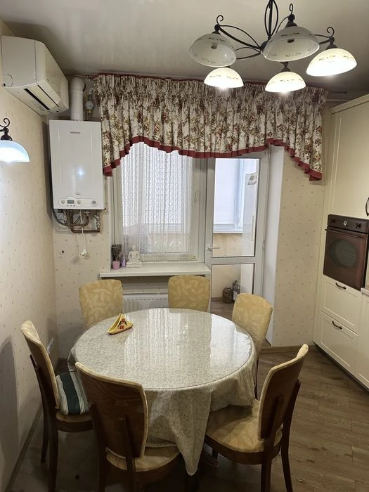 Продам 3-комн квартиру на Бреусе, Черемушки!