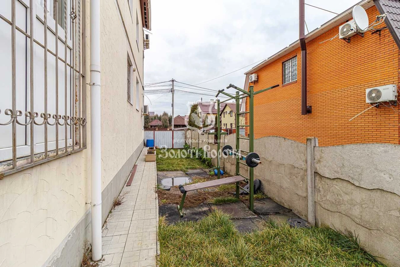 Квартира, 2к. Гарний стан. місто Вишневе Петра Дорошенка, 9