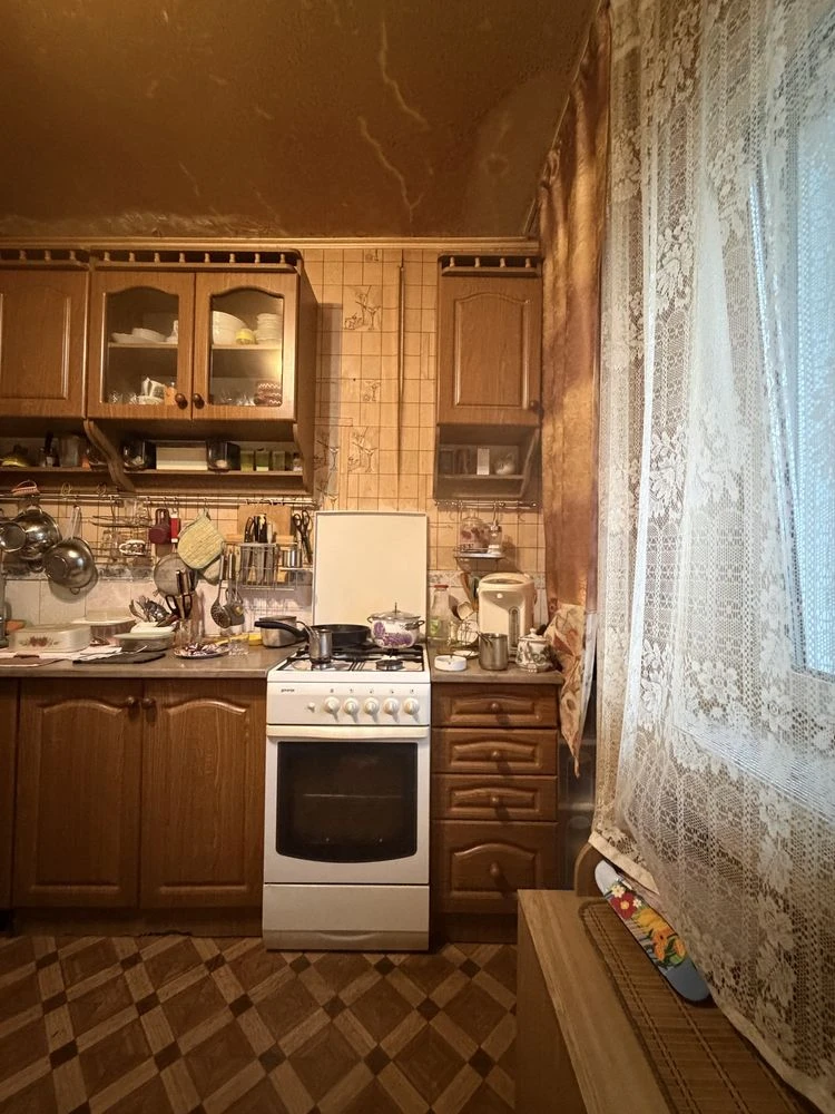 Продаж 2 кімнатноії квартири місто Вишневе вкл Європейська 2