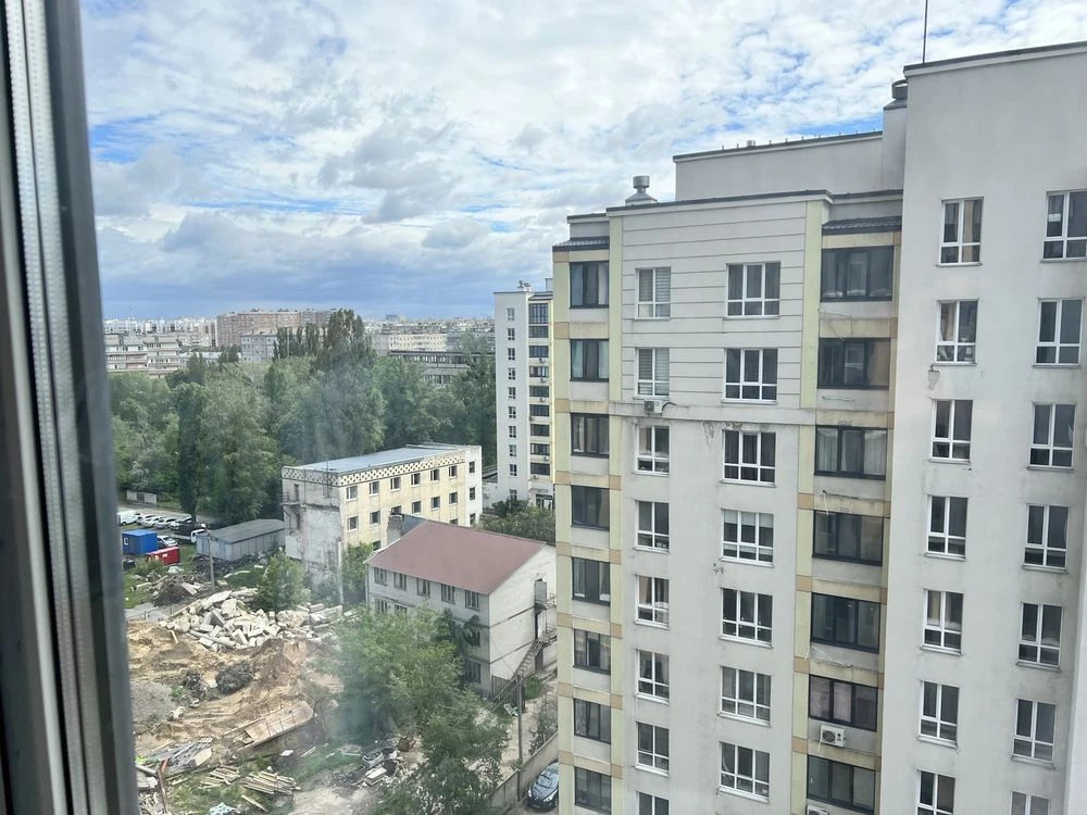 3-bedroom apartment 86.5 sq.m from owner in Business Class residential complex