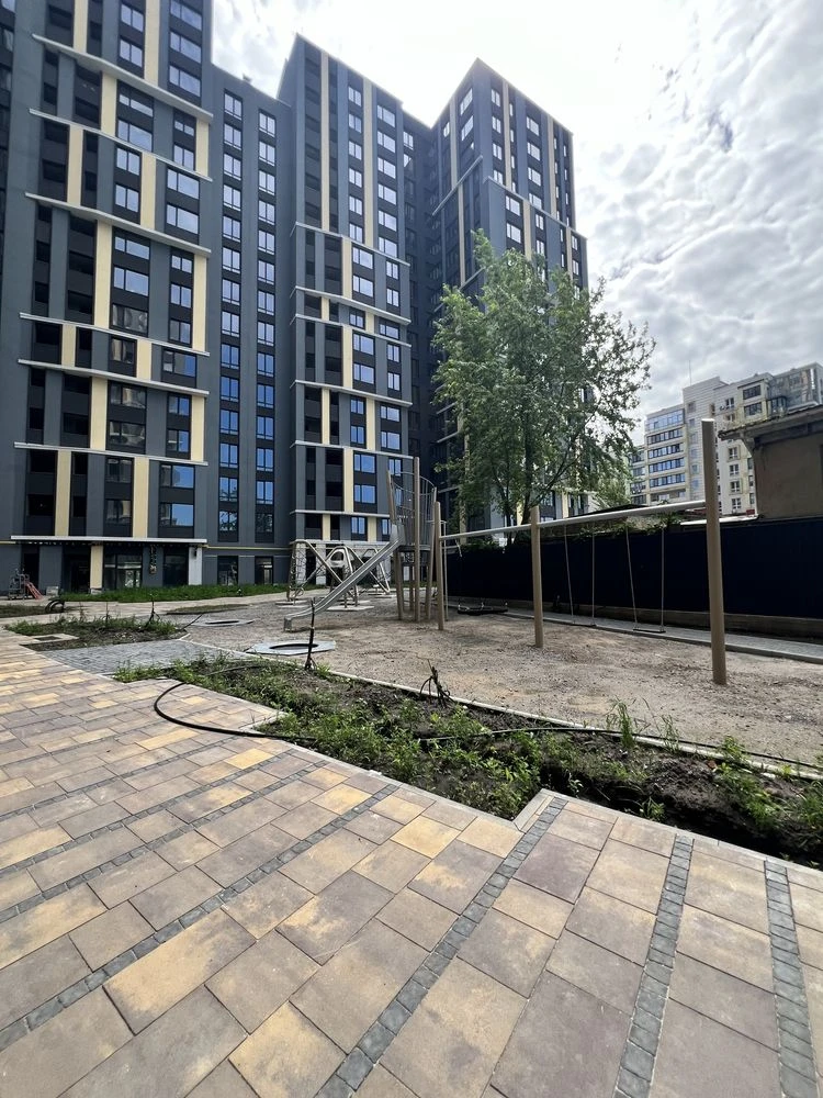 3-bedroom apartment 86.5 sq.m from owner in Business Class residential complex