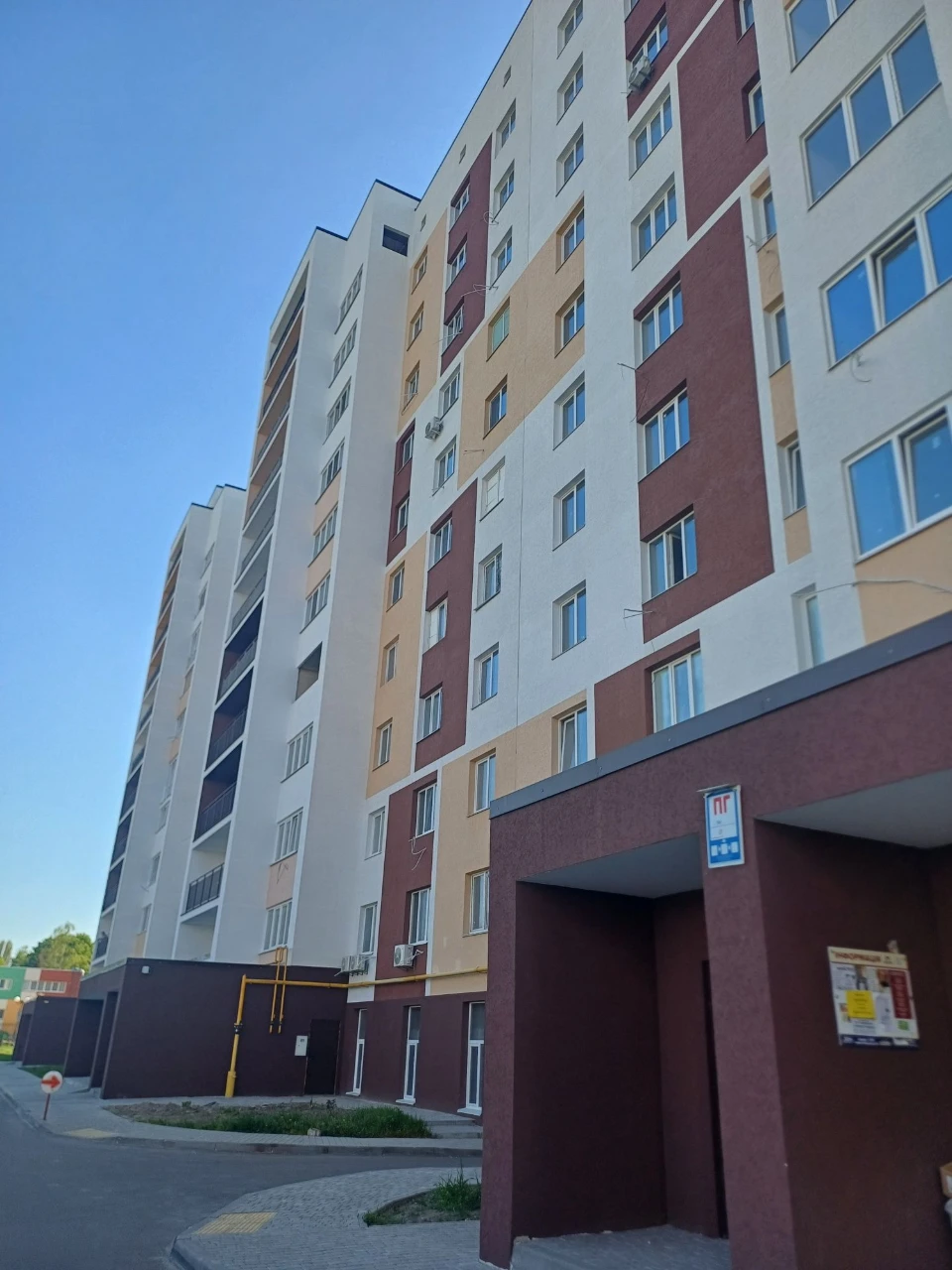 Продам 2к квартиру в зданому будинку Жк  Сади Вишневі